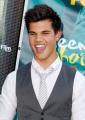 taylor-lautner-teen-choice-2009